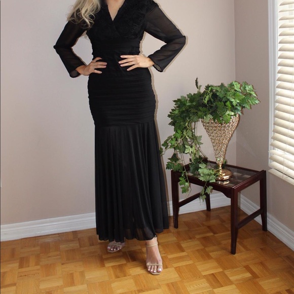 Black long dress - Picture 1 of 1